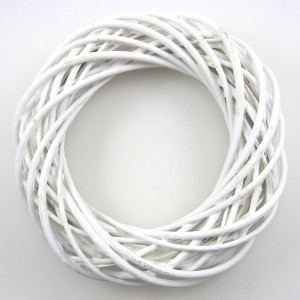 Věnec proutěný 20cm bílý