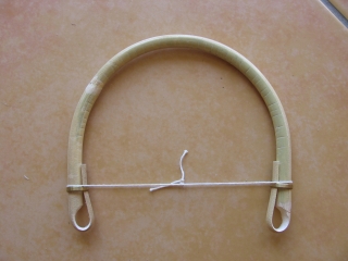 ratanové ucho 25x24 cm